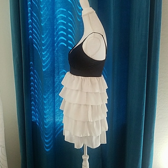 Black & Ivory  ruffled Dress - Picture 3 of 5